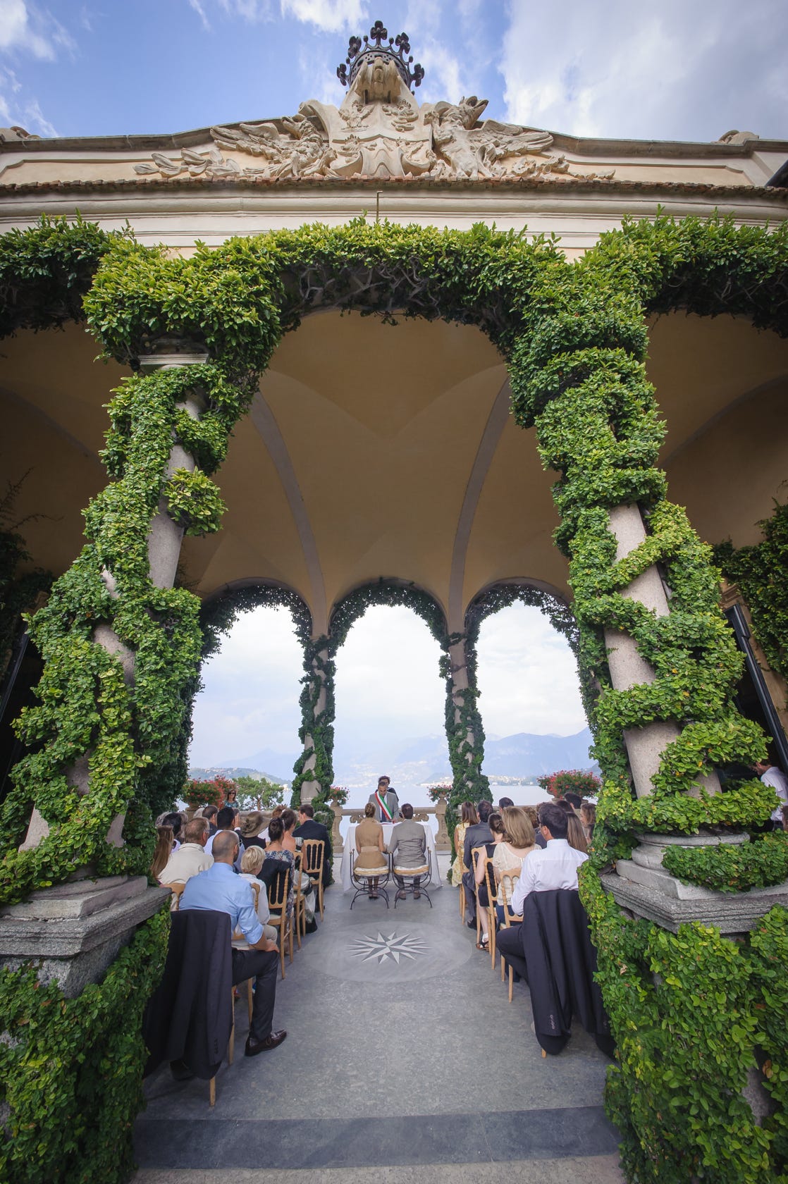 Villa Balbianello, lago di como, fotografi boccadasse, cideomakers, top photographer, luxury wedding, bride, mua